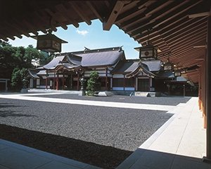 img-1